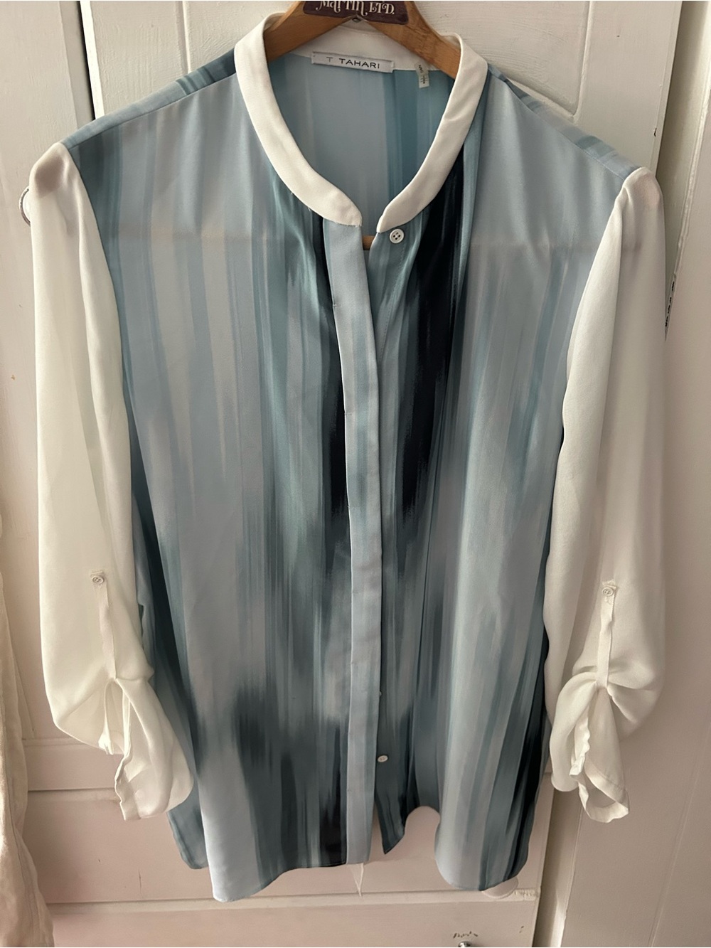 NWOT TAHARI Watercolor Stripe Mandarin Collar, Hidden Buttons, Adjustable Sleeve